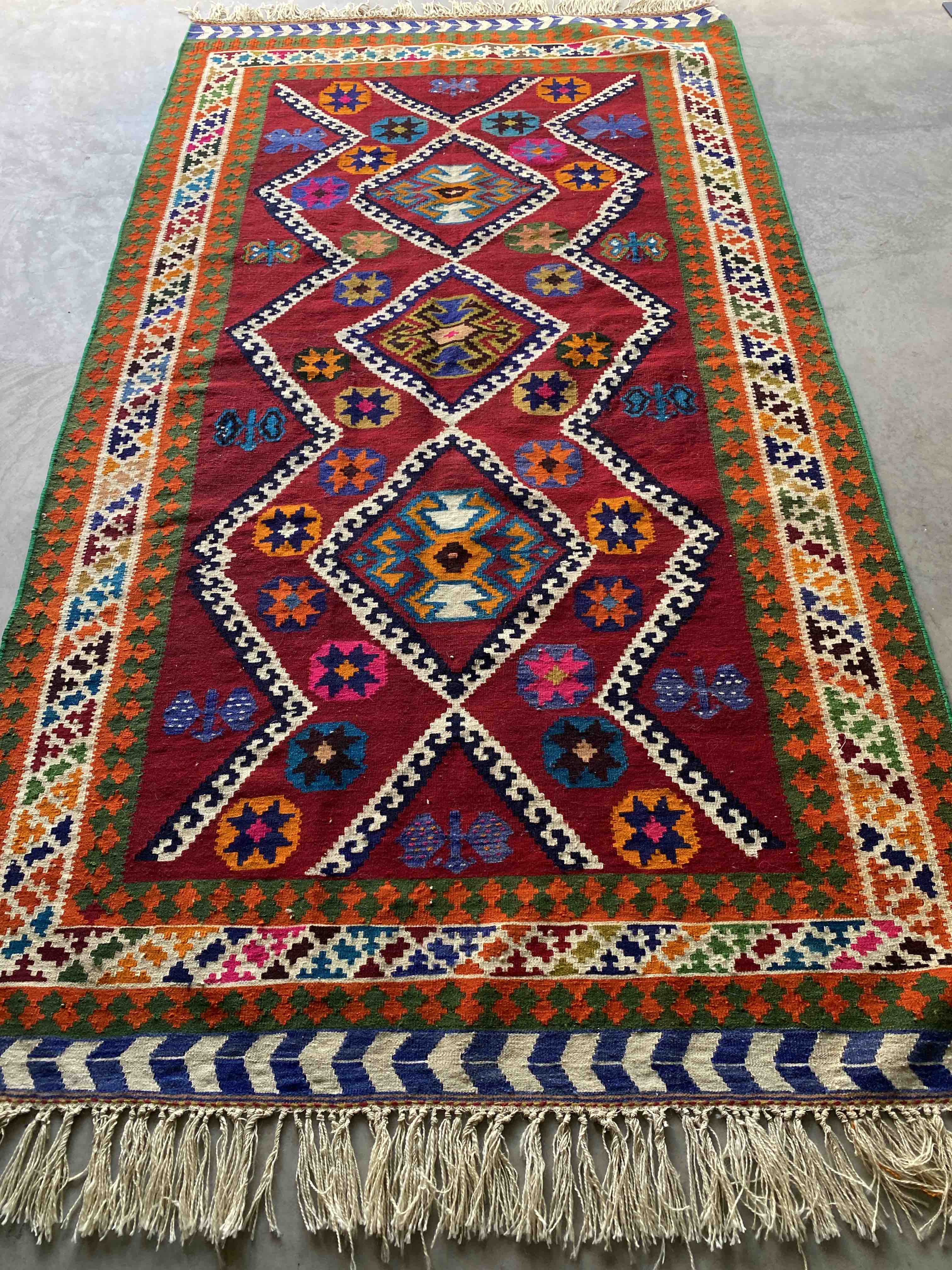 Shiraz Kelim Rug 275x155cms