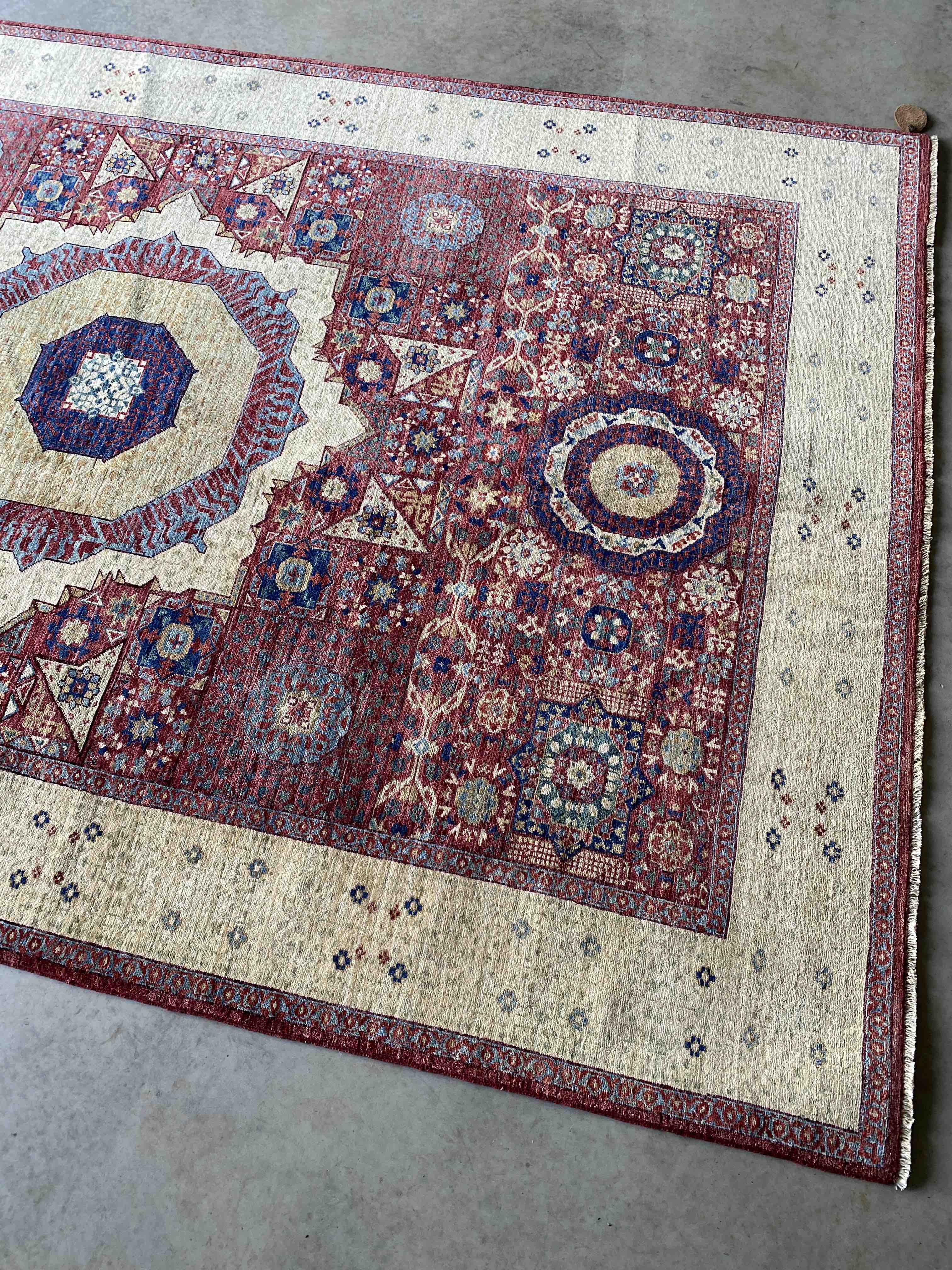 Mamluk Fine Quality Rug 269x177cms