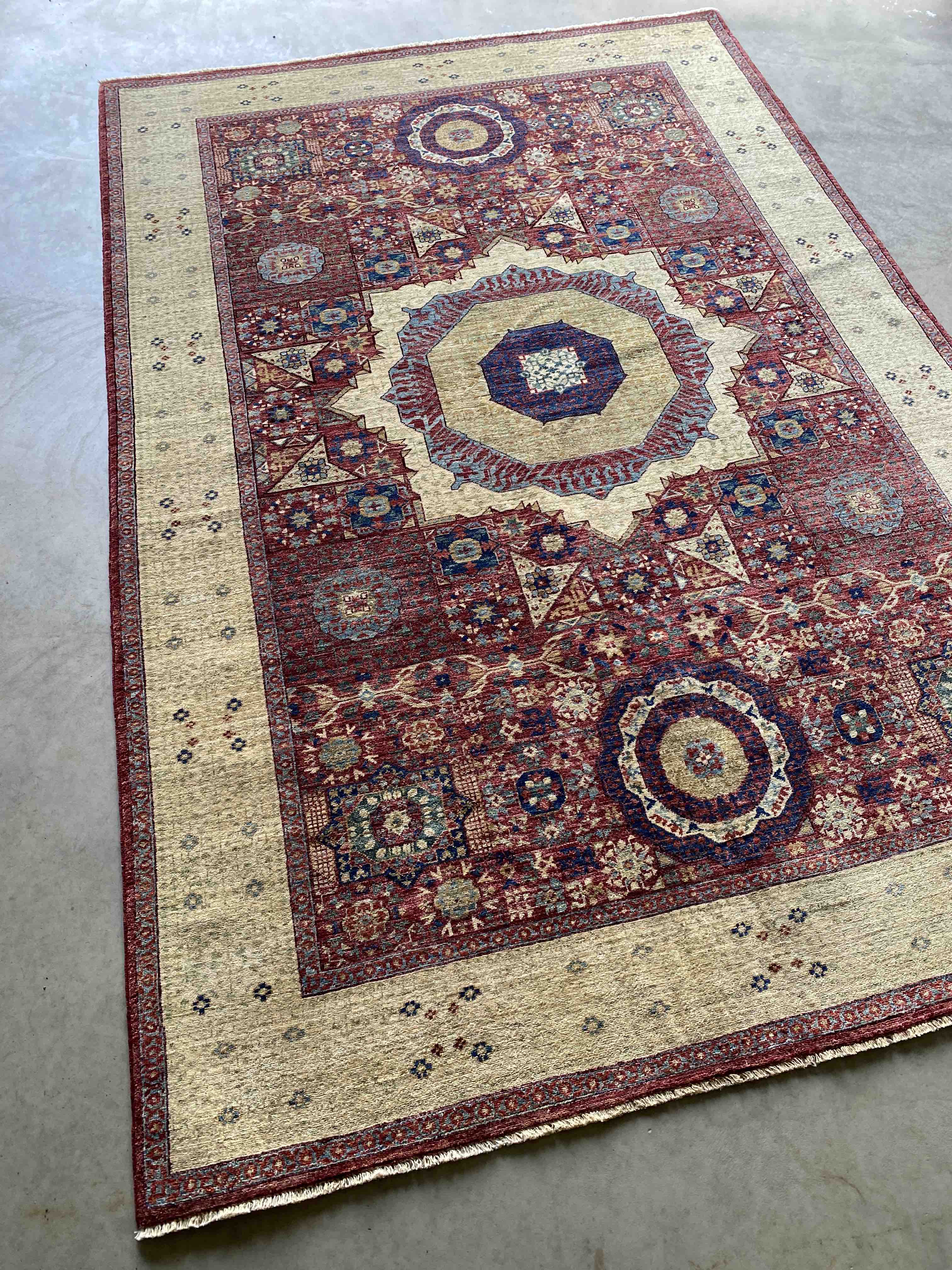 Mamluk Fine Quality Rug 269x177cms