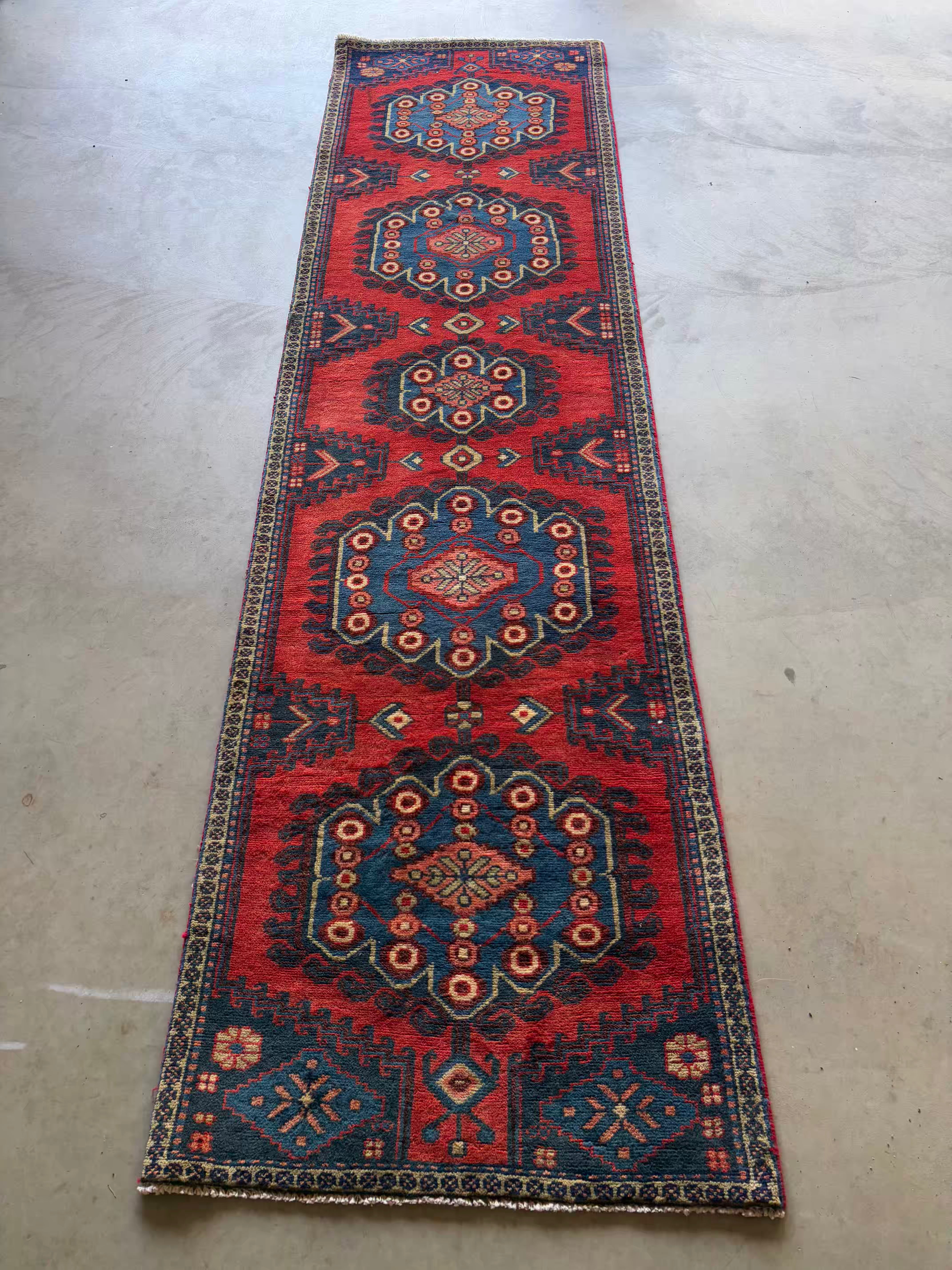 Viss Persian Rug Runner 293x78cm