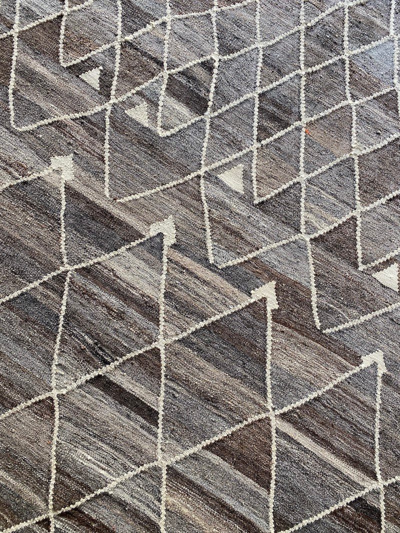 Un-Dyed Kelim Rug 237x181cms