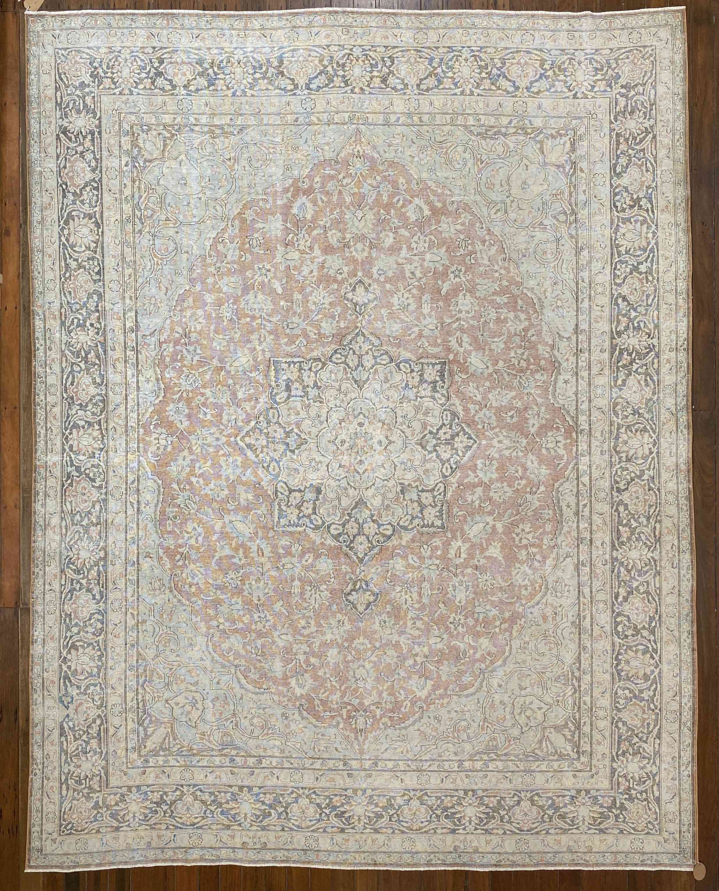 Classic Persian Rug 385x265cms