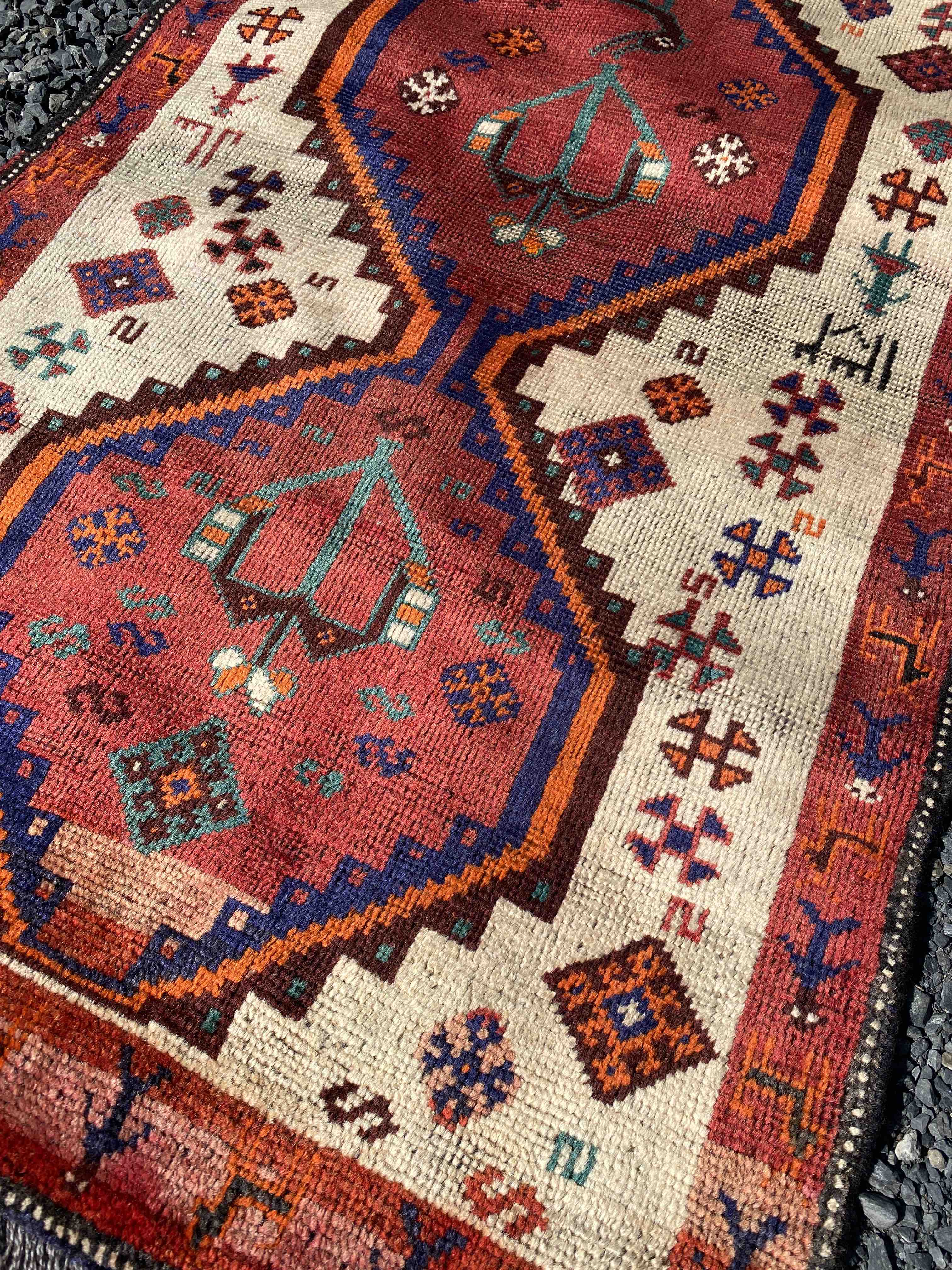 Tribal Qashgai Rug 190x91cms