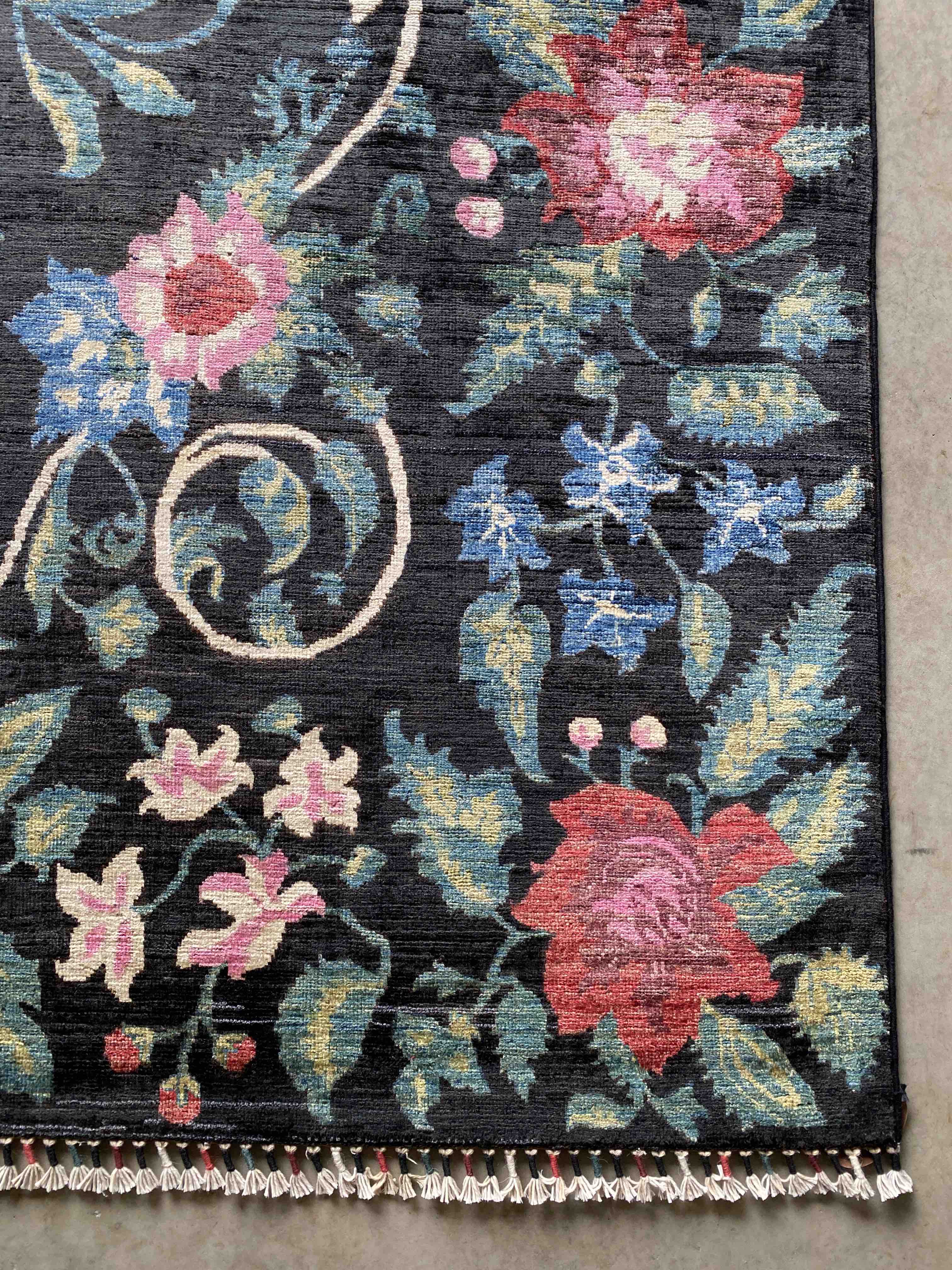 Goli Franc - Afghan Rug 239x177cms