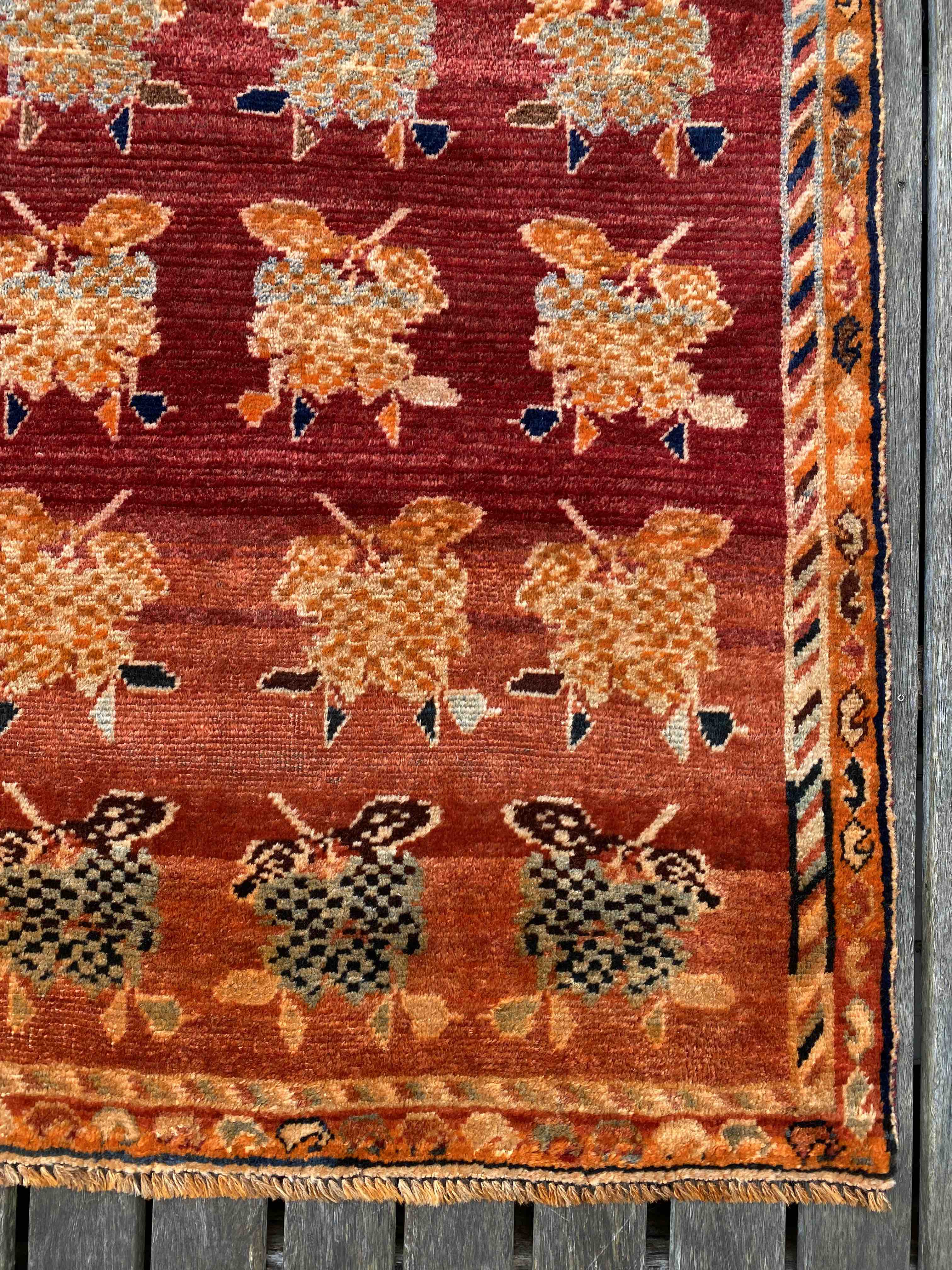 Mid Century Qashgai Rug 160x90cm