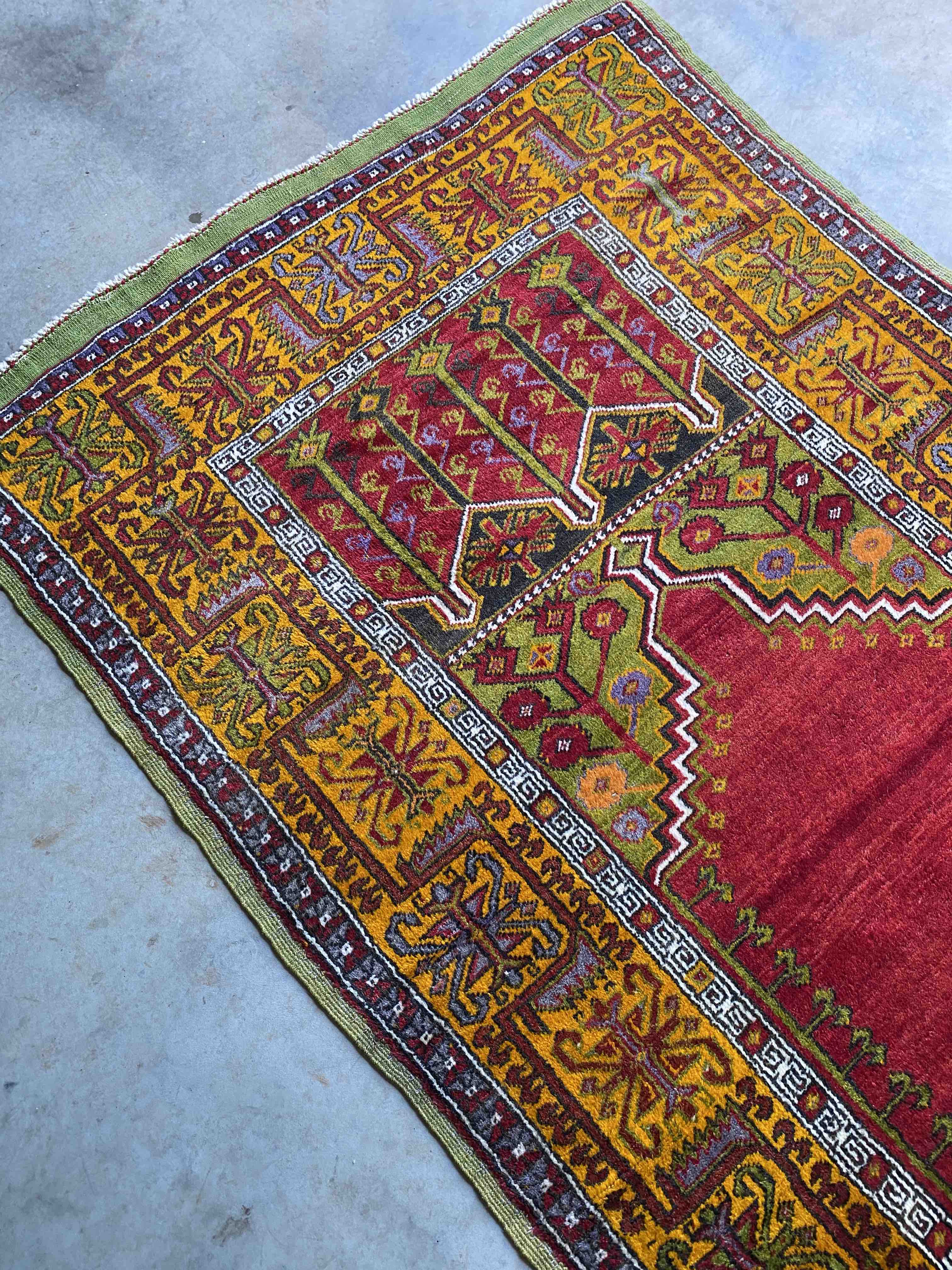 Turkish Prayer Rug 200x136cms