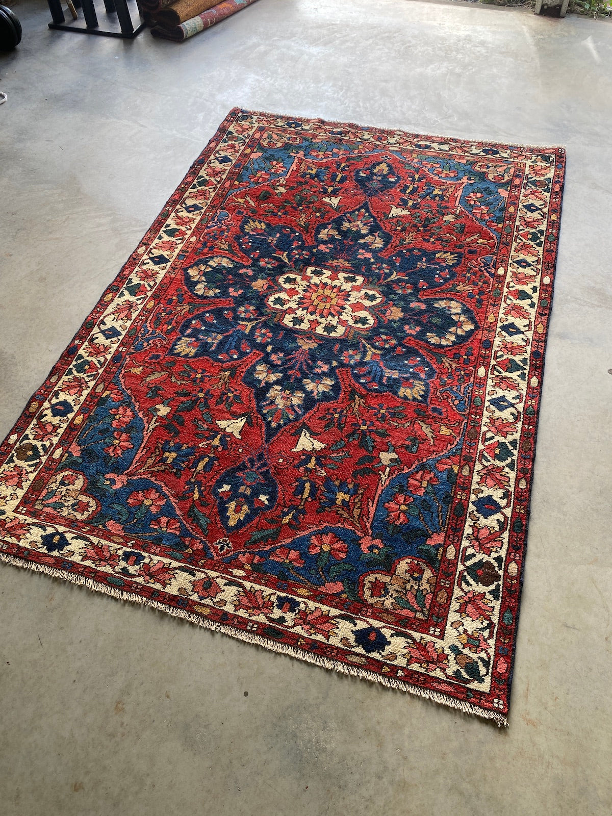 Antique Bakhtiari Rug 210x140cms