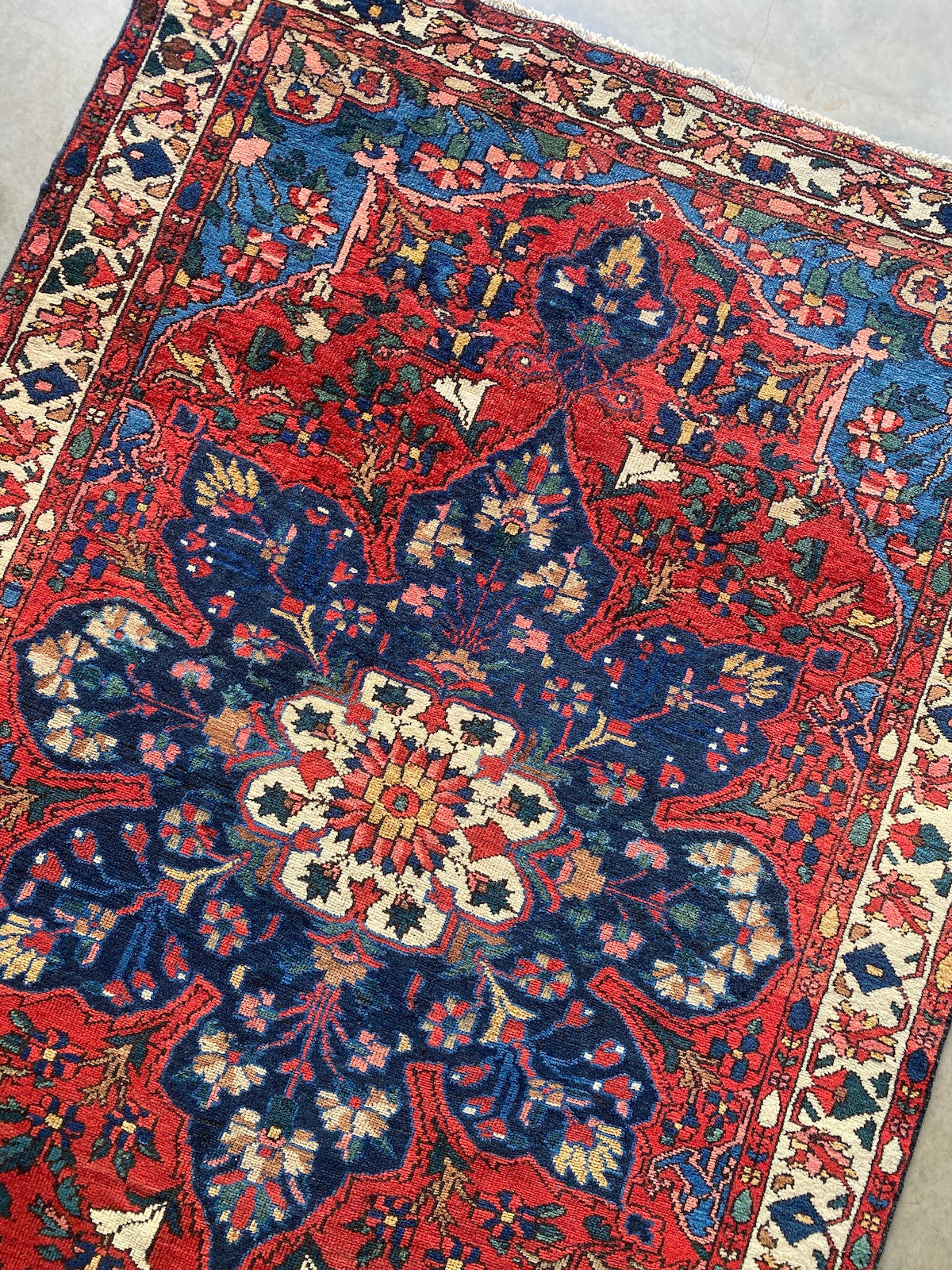 Antique Bakhtiari Rug 210x140cms