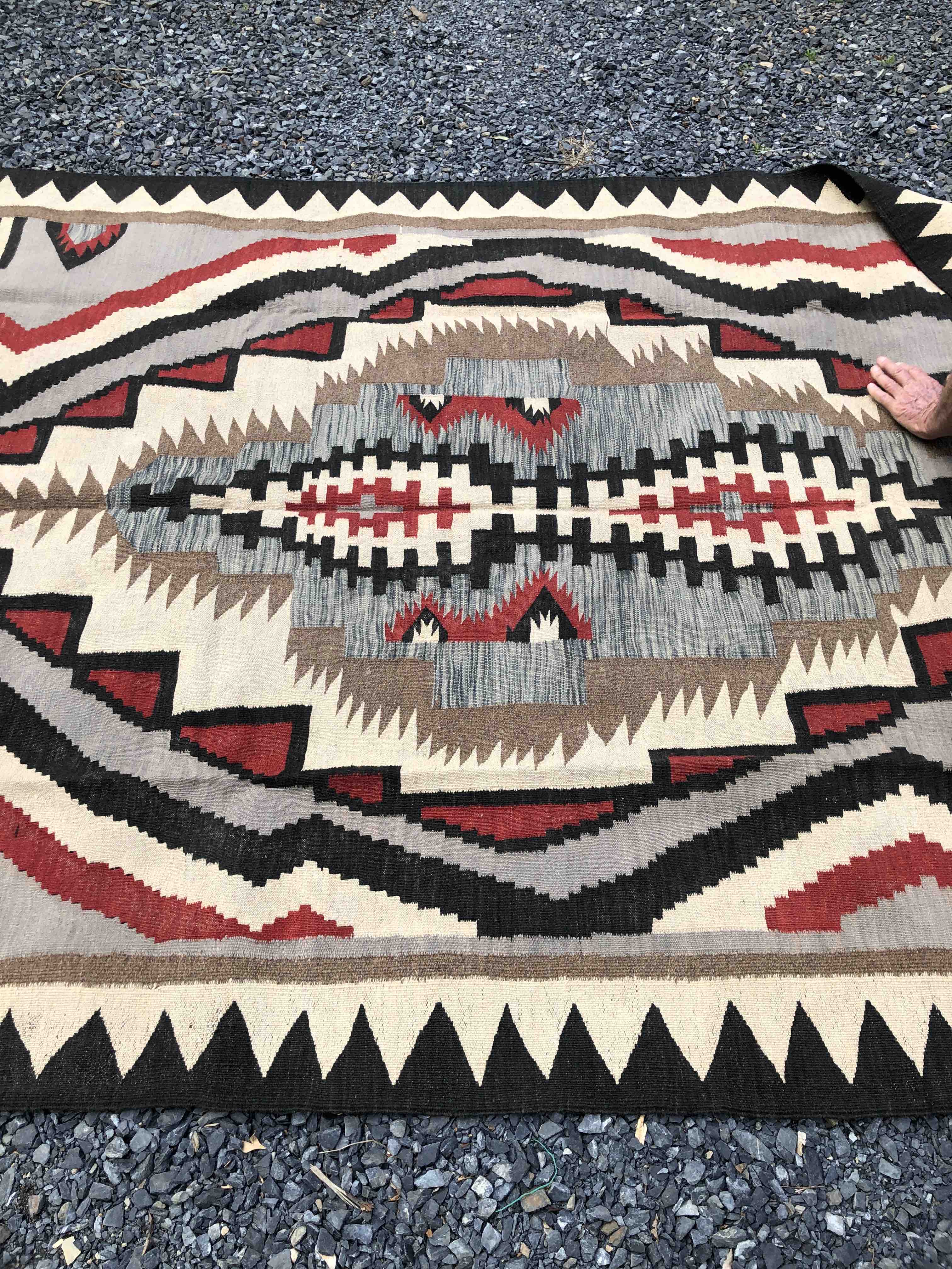 Afghan Navajo 291x187cms