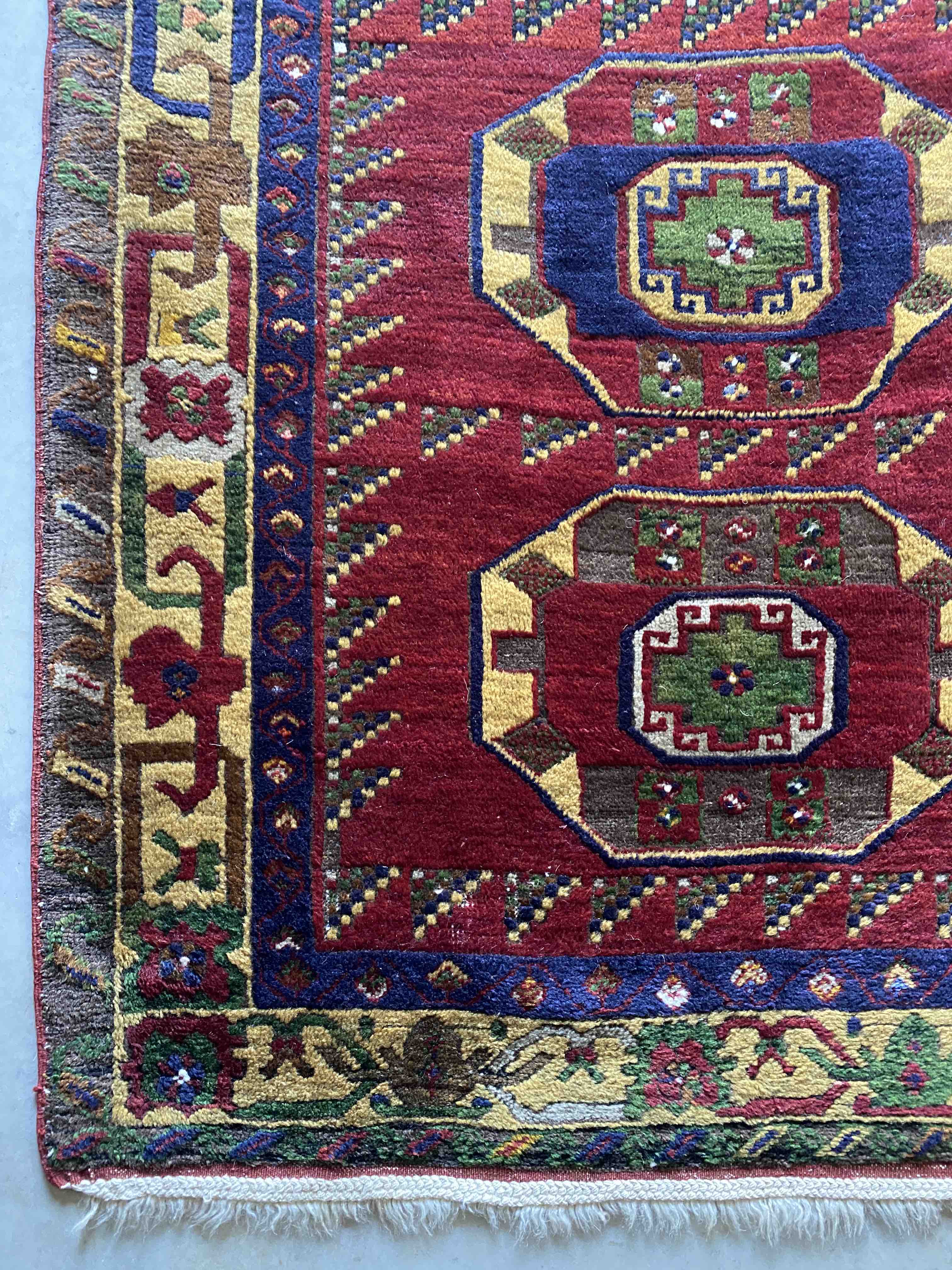 Kurdish Village Rug 284x138cms