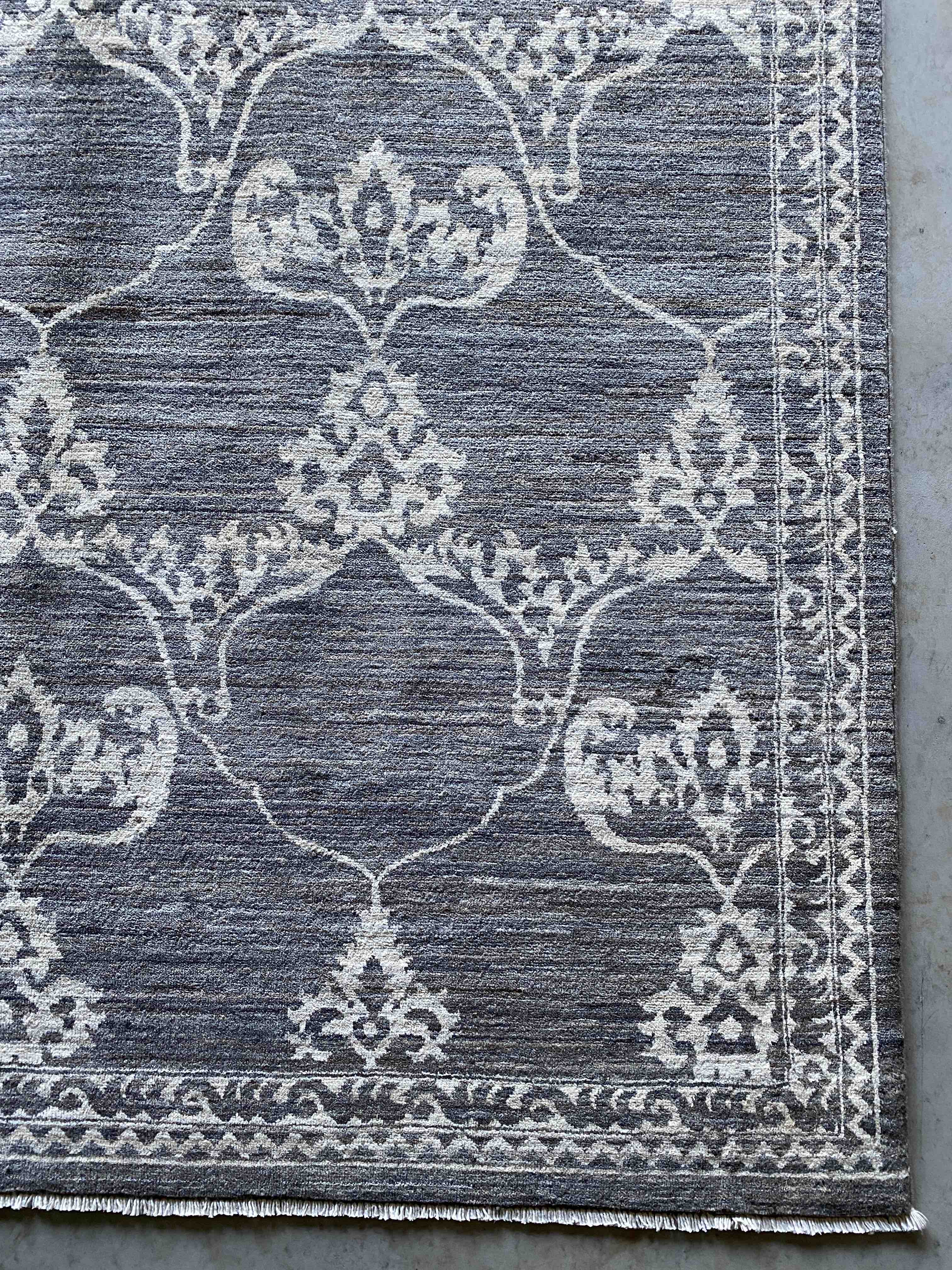 Arts & Crafts Ottoman Rug 272x176cms