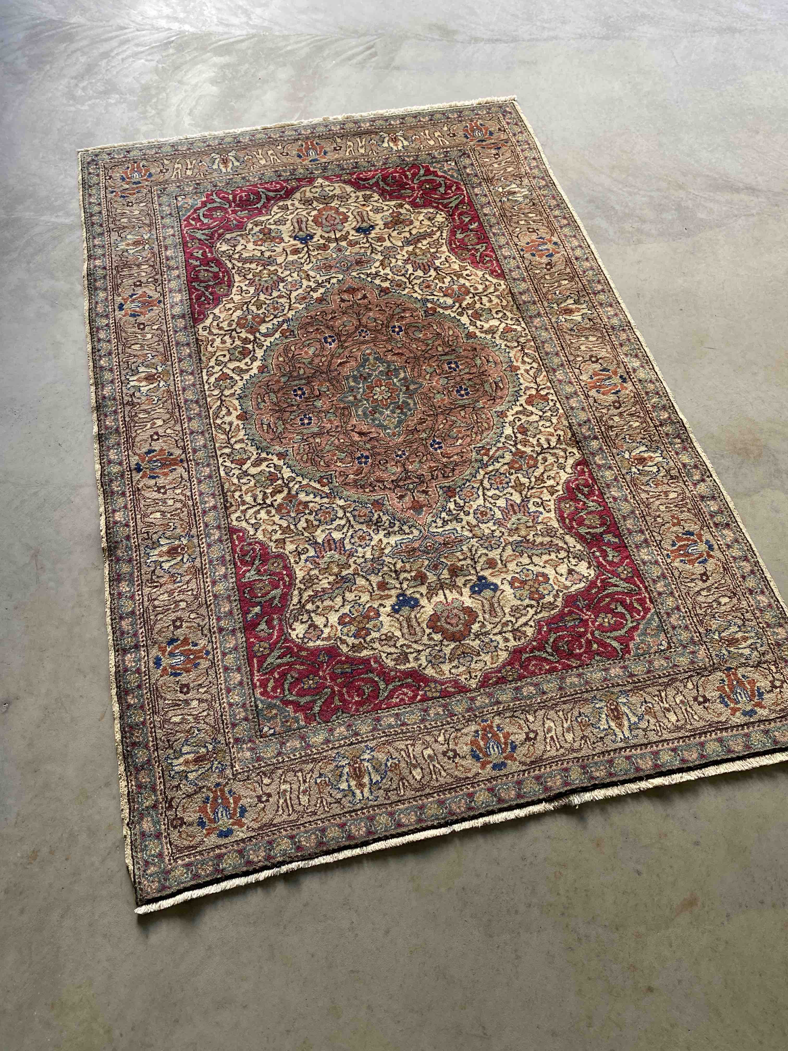 Turkish Decorative Kayseri Rug 180x118cms