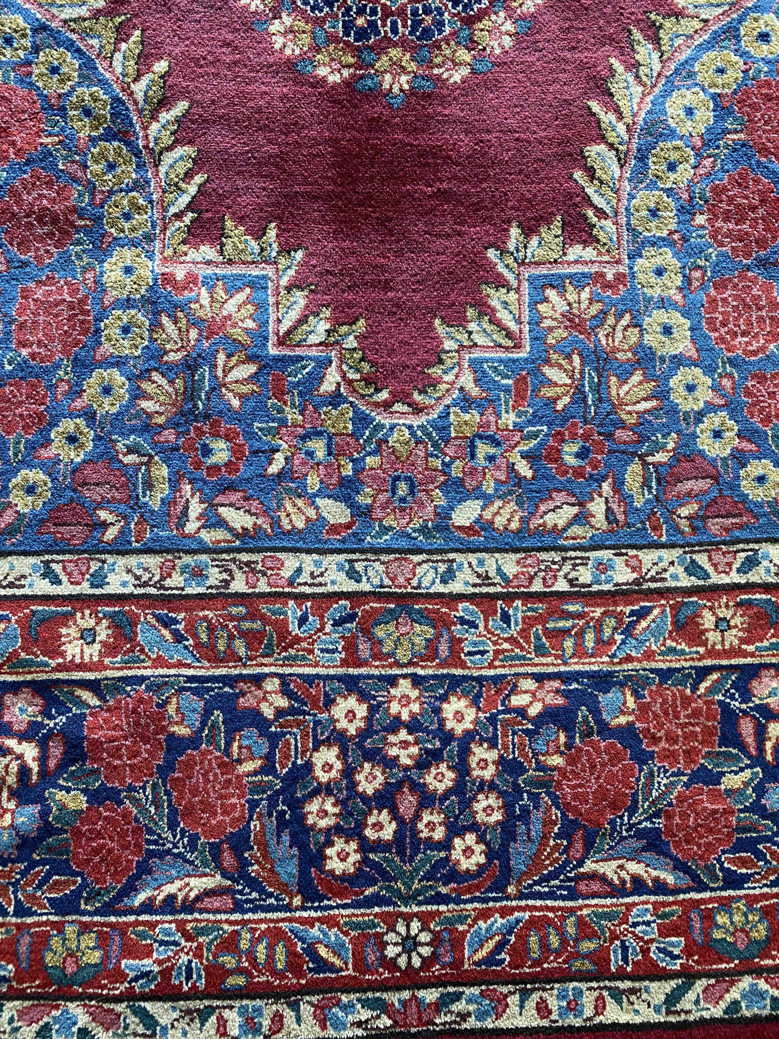 Yazd Persian Rug 322x202cms