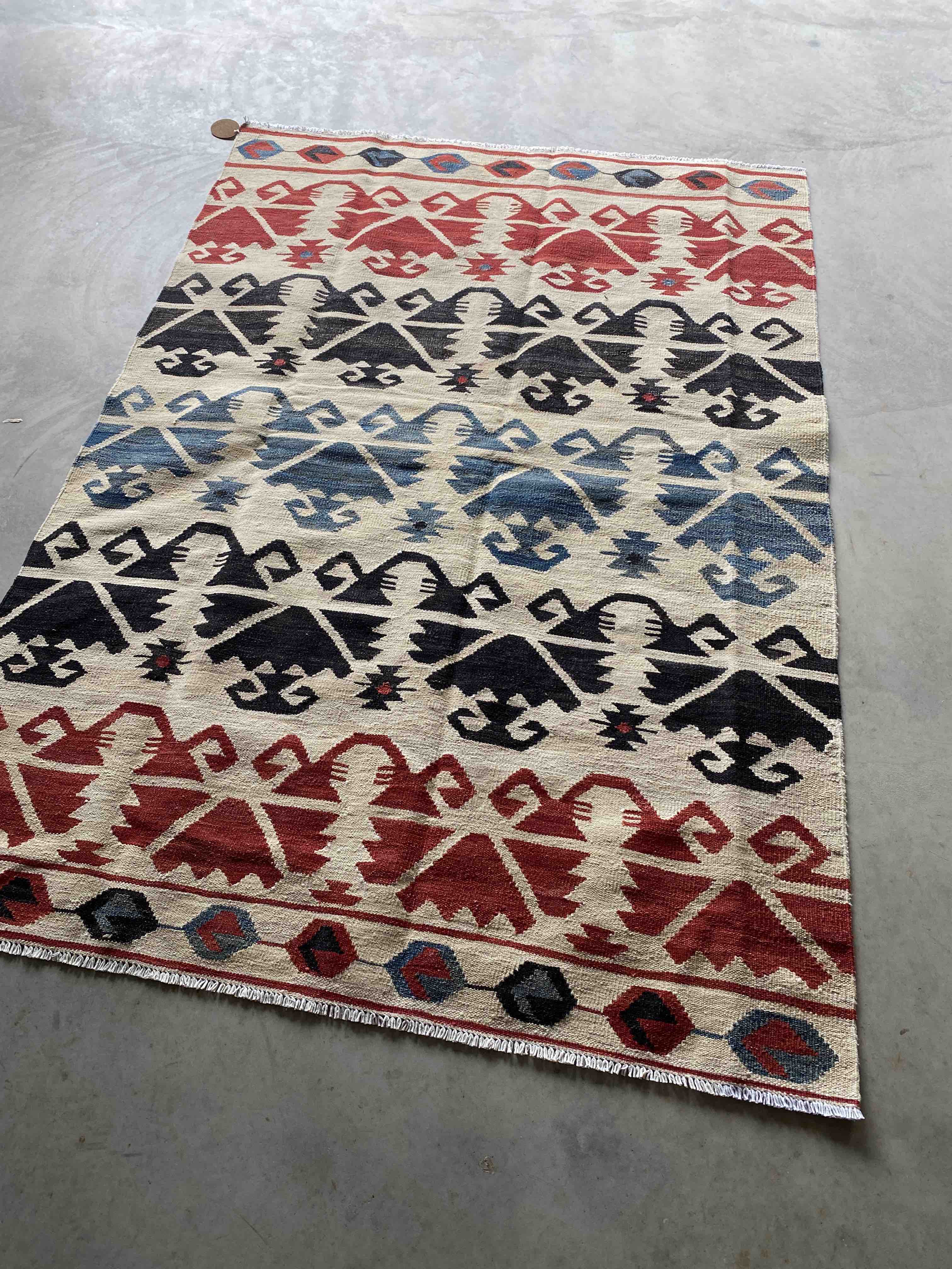 Nomadic Kelim 203x143cm