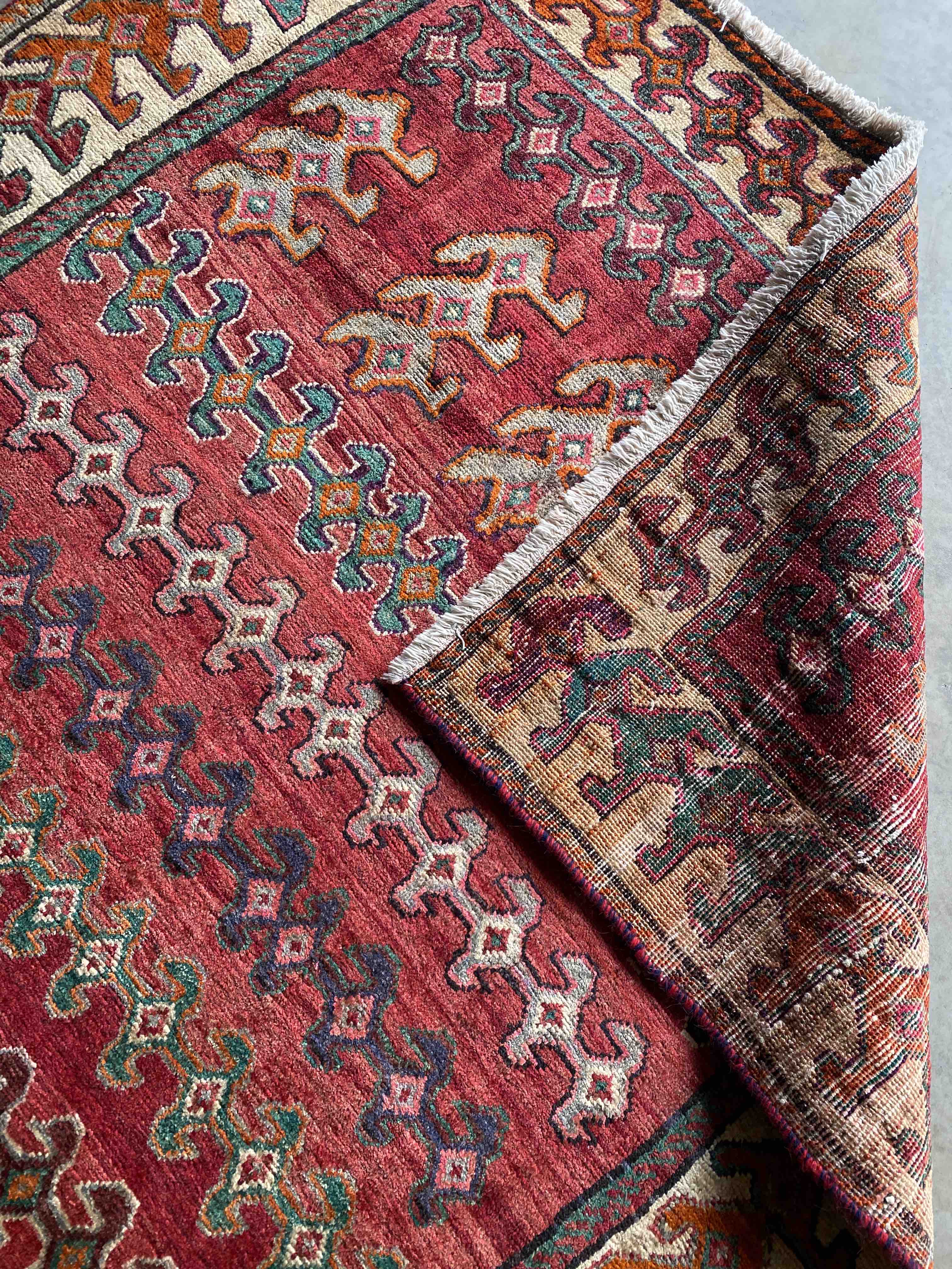 Single Motif Firuzabad Qashgai Rug 225x160cm